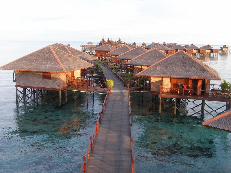 P4020147.jpg - }u[ɂSipadan Water Village Resort (in Mabul Island)